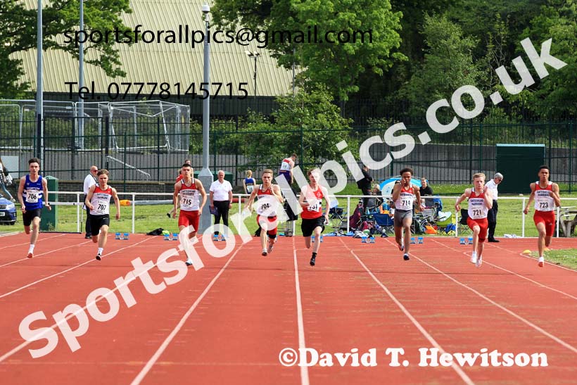 Men and Boys 100 metres, 2022 North Eastern Track and Field Champs., Middlesbrough. David T. Hewitson/Sports for All Pics